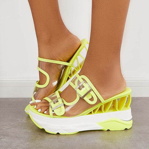 Transparente Slipper mit Keilabsatz und Doppelschnalle 
