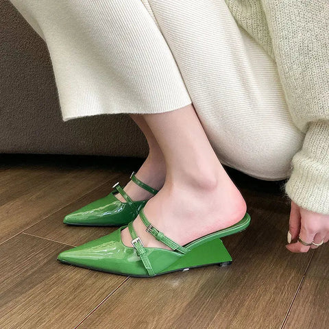 Halb Hausschuhe Frauen 2024 Sommer Neue Oberbekleidung Mode Einfarbig spitzen ende Zehe Starke Ferse hochhackigen frauen schuhe 