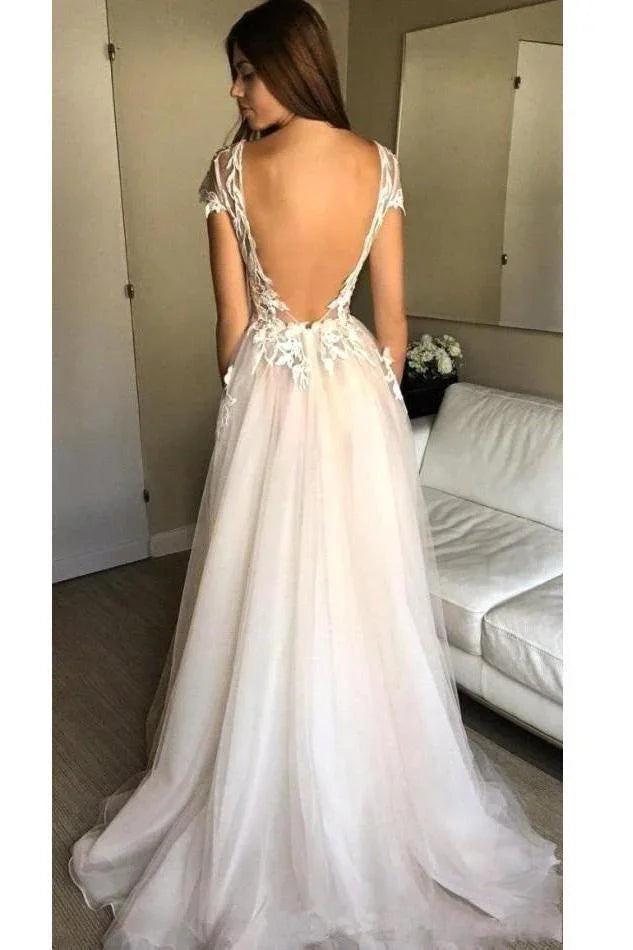 Ballkleid mit Kappenärmeln, tiefem V-Ausschnitt, Applikationen und sexy Schlitz