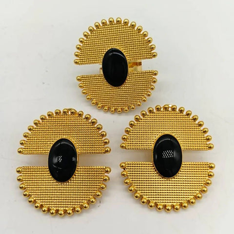 Vergoldetes geometrisches Ohrring- und Ringset 