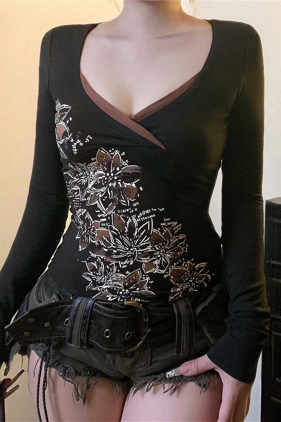 Retro Floral Printed V Neck Blouse