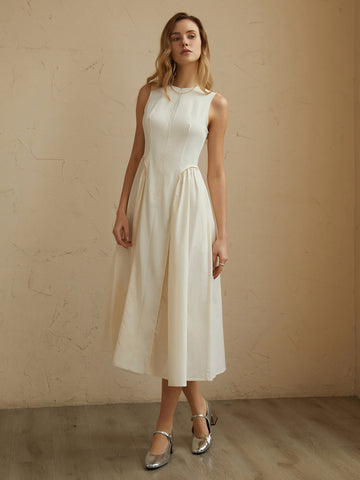 Ärmelloses Midikleid mit Plissierung und Taschen 