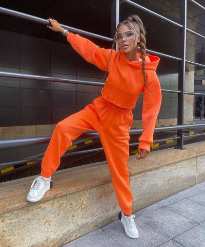 Conjunto de sudadera con capucha para mujer, otoño e invierno, suéter con capucha ceñido, pantalones deportivos informales, conjunto de dos piezas 