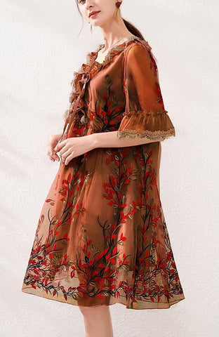 Vestidos de verano con mangas de mariposa y encaje bordado de chocolate orgánico 