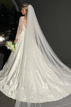 Charming A-Line Lace Sweetheart Long Sleeve  Wedding Dress With Appliques