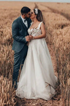 Bezauberndes langes ärmelloses A-Linien-Brautkleid aus Tüll mit Spitze