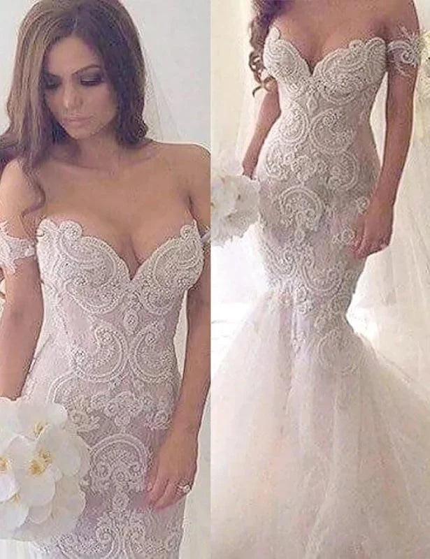 Bezaubernde, elegante Brautkleider im Meerjungfrauenstil mit schulterfreiem Ausschnitt und Schleppe aus Spitze 