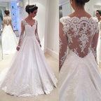Reizendes A-Linien-Brautkleid mit V-Ausschnitt, Applikationen und langen Ärmeln