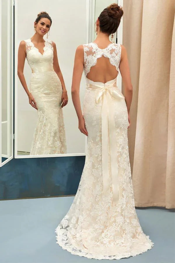 Encantador Vestido de Novia Tubo de Encaje con Cuello en V y Cinturones
