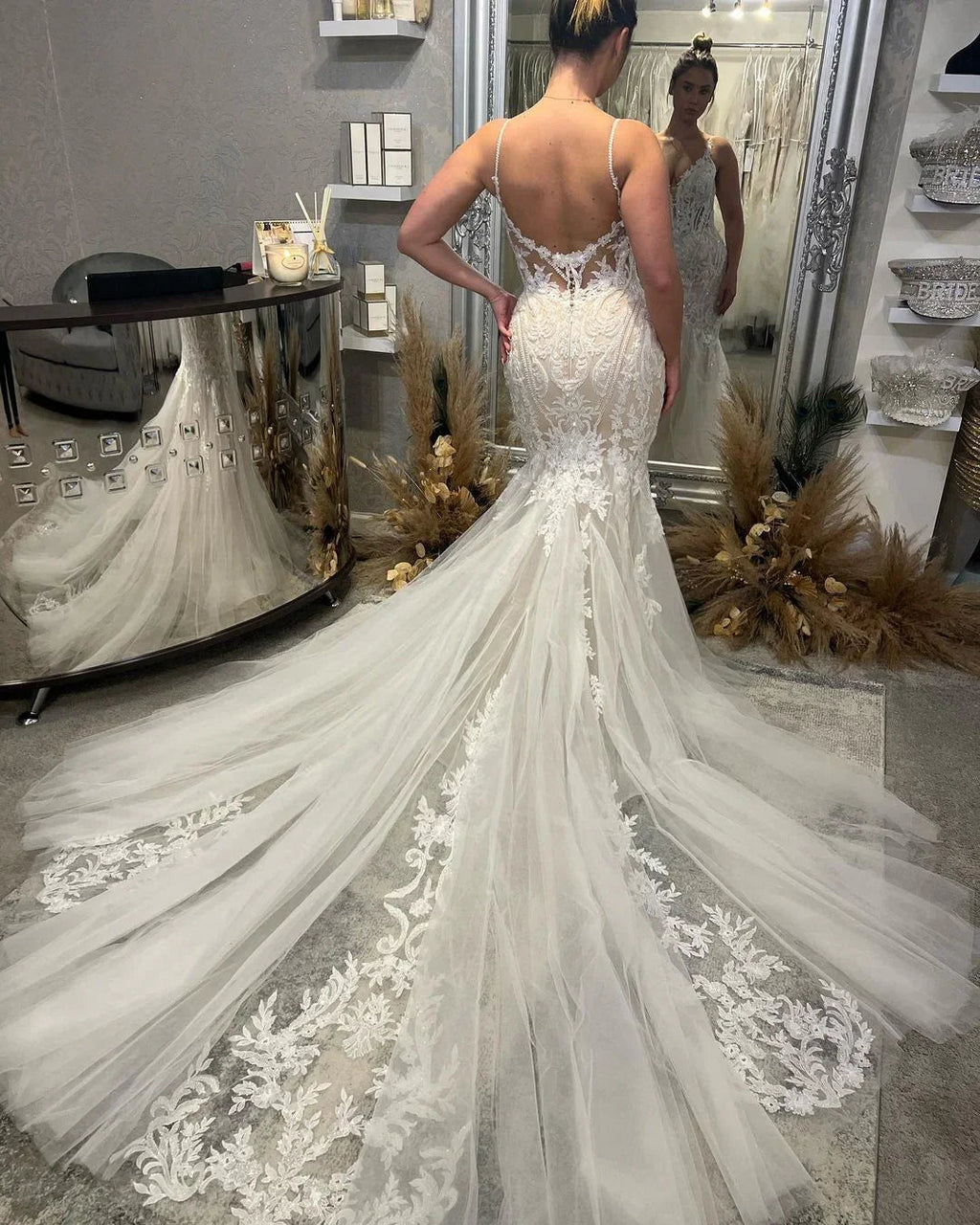 Chic Floor Length V-Neck Spaghetti Straps Sleeveless Mermaid Wedding Dress with Chapel Train