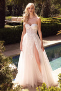 Langes Brautkleid in A-Linie