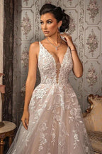 Classy V-neck Appliques Lace Spaghetti Straps Sleeveless A-Line Wedding Dresses