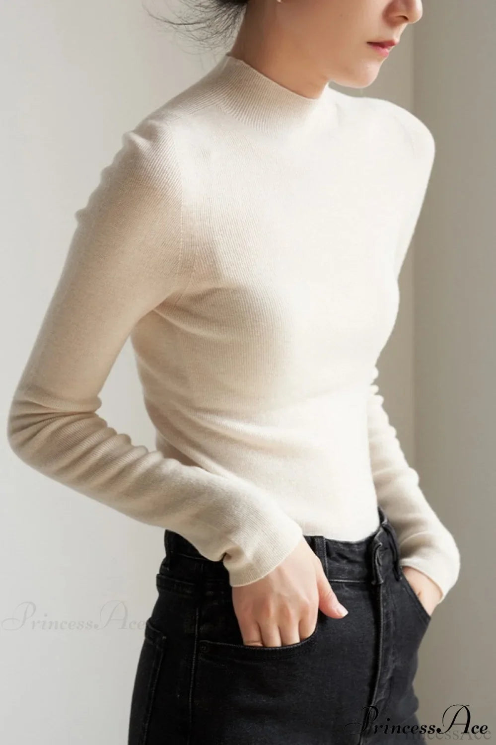 CorpCore Seamless Mock Neck Wool Knit Top