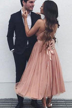 Süßes V-Ausschnitt Tüll Kurzes Ballkleid Homecoming Kleider