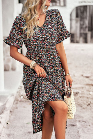 Vestido midi floral con escote en V y mangas con volantes 