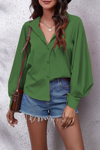Blusa elegante de moda con cuello vuelto y hebilla de patchwork sólido 