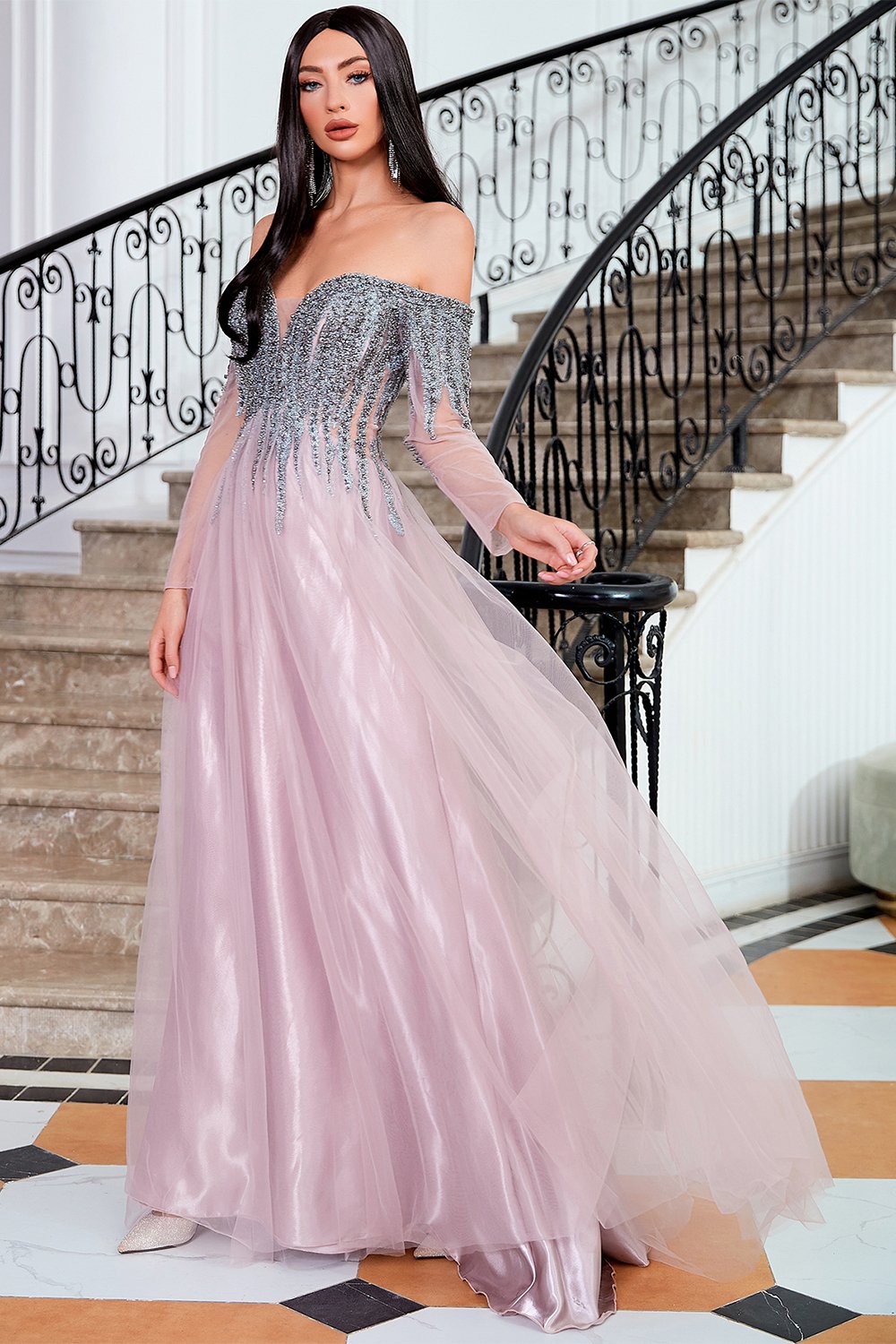 Vestido de fiesta de corte A con hombros descubiertos y cuentas