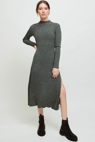 Vestido midi de cachemira con cuello alto, manga larga y abertura alta - Gris 