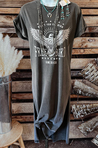 Vestido de camiseta de pájaro gratis 