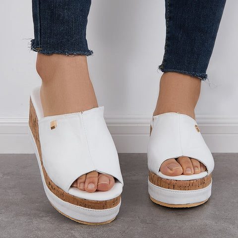 Bequeme Slip-on-Sandalen mit Korkfußbett und Plateau-Keilabsatz 