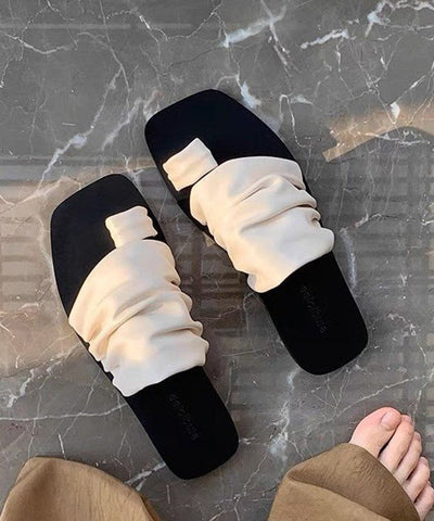 Sommer Neue weiße Zehen flache faltige Hausschuhe 