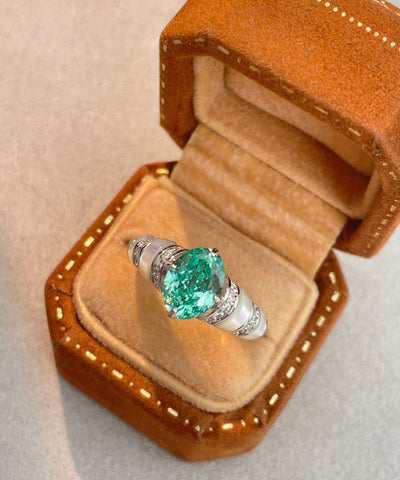 Anillos boutique de plata de ley verde con incrustaciones de piedras preciosas y circonitas 