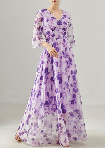 Hermoso vestido de verano de gasa con dobladillo extra grande y estampado floral morado 