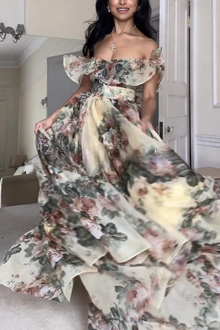 Castle Ballroom – Schulterfreies Maxikleid mit Rüschen und Tüll 