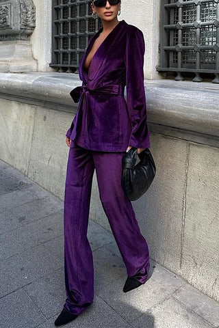 Conjunto de abrigo de terciopelo con solapa y cinturón de manga larga para chica cool y pantalones holgados con bolsillos y cintura elástica. 