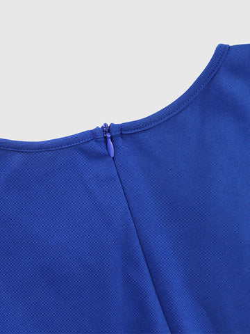 Vestido midi de manga corta con cuello en V 