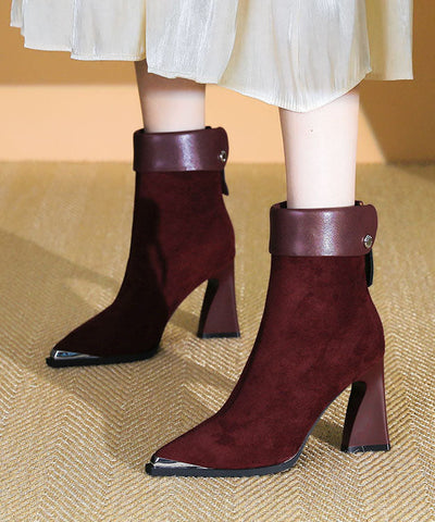 Edle weinrote Wildlederstiefel mit Spleiß und klobigem Absatz 