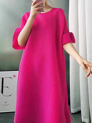 Elegante selección de vestidos midi de cuello redondo, color liso, plisados, con mangas acampanadas y corte A 