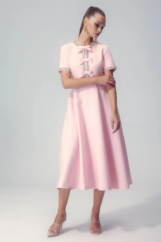 Vestido midi Zoe con lazo y adornos de cristales 