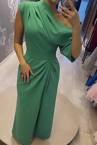 Single Tonight – Formelles Maxikleid mit gerüschtem, unregelmäßigem Ausschnitt und halblangen Ärmeln 