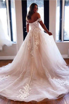 Designer-Brautkleider in A-Linie mit schulterfreiem V-Ausschnitt und Spitze