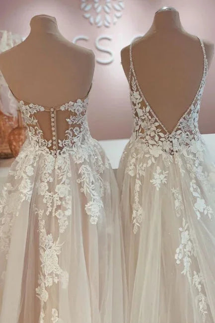 Elegantes vestidos de novia de diseño con escote en forma de A y encaje