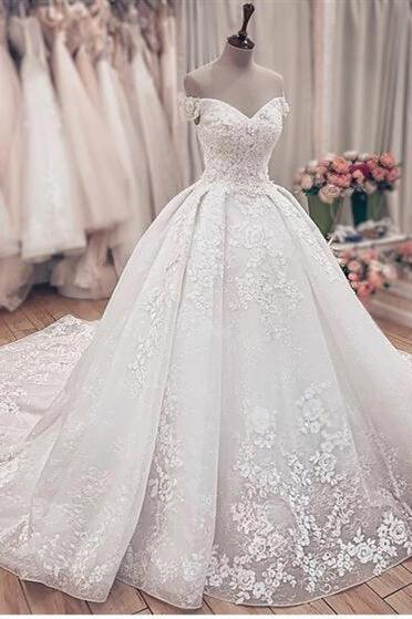 Prinzessinnen-Brautkleider von Designern | Brautkleider aus Spitze