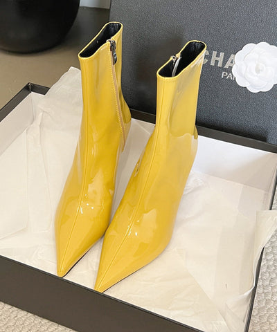 Botas de tacón de aguja con punta puntiaguda y diseño de empalme de moda amarilla 