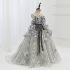 Kommunionkleid für Mädchen, luxuriöses Partykleid, flauschiges, formelles Prinzessinnenkleid mit vielen Blütenblättern für Babys 