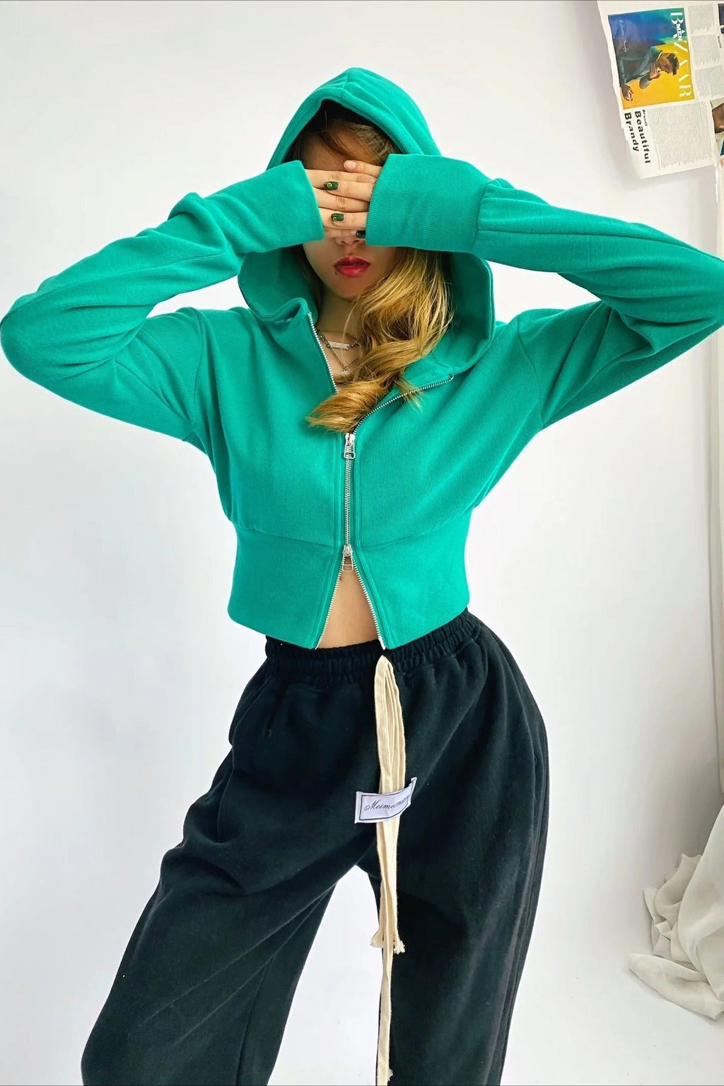Solid Dual Zipper Slim Cropped Hoodie