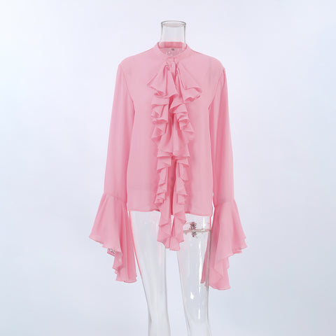 Bluse aus transparentem Chiffon mit Rundhalsausschnitt, Glockenärmeln und Wasserfall-Rüschen 