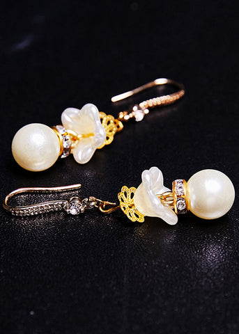 Pendientes colgantes de circonita y perla blanca de moda 