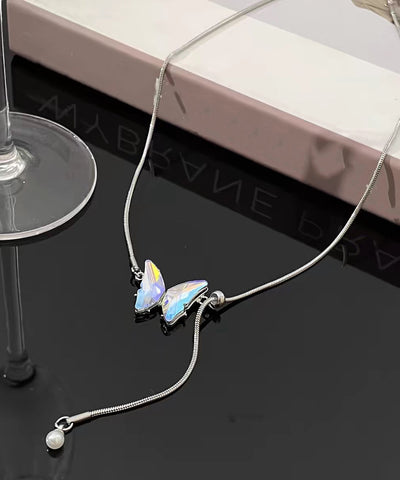 Collar con colgante de mariposa y borla de acero inoxidable de seda 