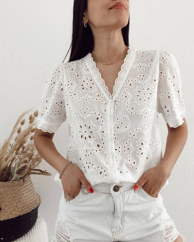 Blusa informal con botones bordados al frente para mujer 