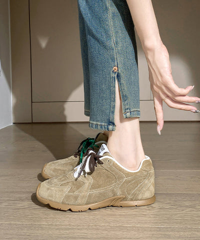 Zapatos planos deportivos con plataforma y cordones color caqui para mujer 