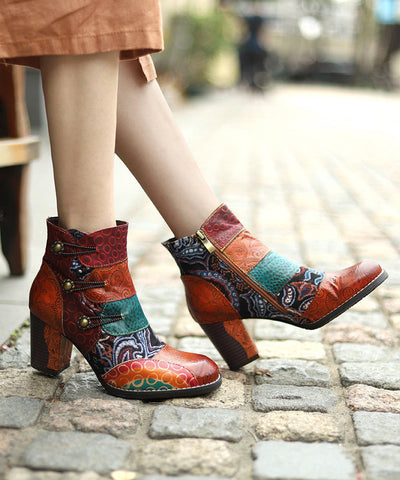Botas vintage de tacón grueso con empalme en relieve marrón 