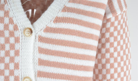 Cárdigan de punto con costura a cuadros y rayas para otoño e invierno para mujer 