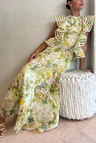 Romantisches Midikleid mit Blumenmuster und Schnürung auf der Rückseite und Rüschenärmeln 