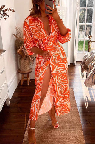 Love Many Ways – Bedrucktes Midi-Hemdkleid mit Wickel- und Schlitzdesign zum Binden 