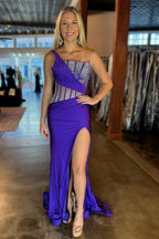 Blaues Meerjungfrauen-Abendkleid mit One-Shoulder und Perlenstickerei